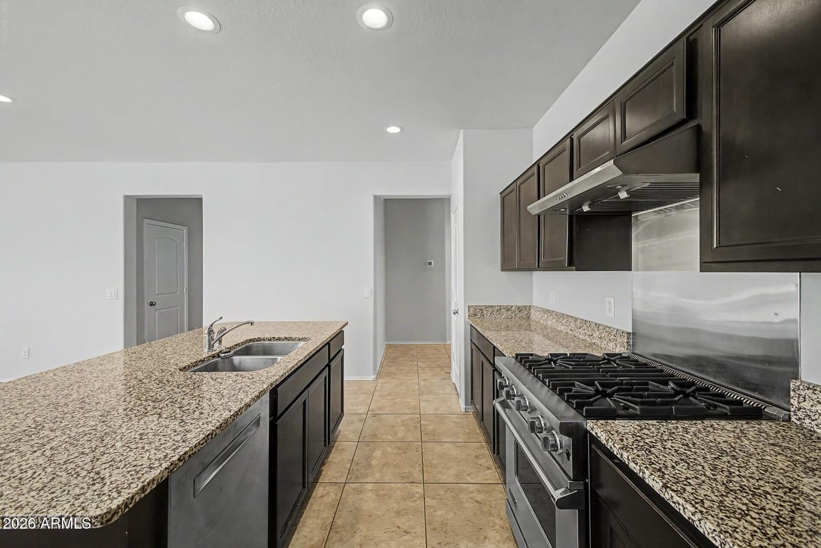 31070 W WHITTON Avenue, Buckeye, AZ 85396 — photo 15 of 32