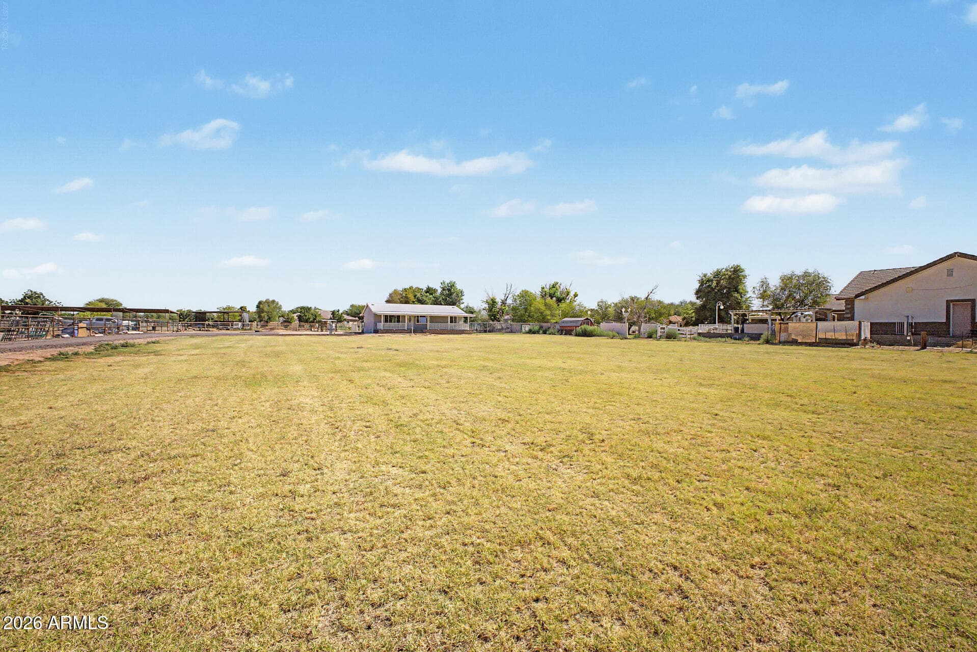 16454 E FAIRVIEW Street, Gilbert, AZ 85295 — photo 4 of 56