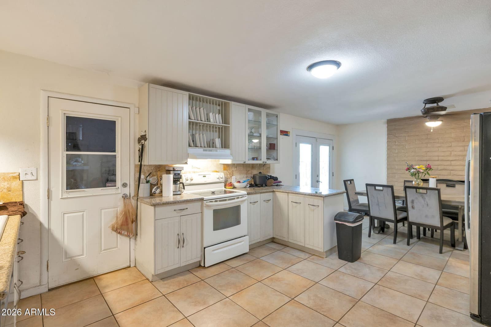 3141 W DESERT COVE Avenue, Phoenix, AZ 85029 — photo 5 of 16