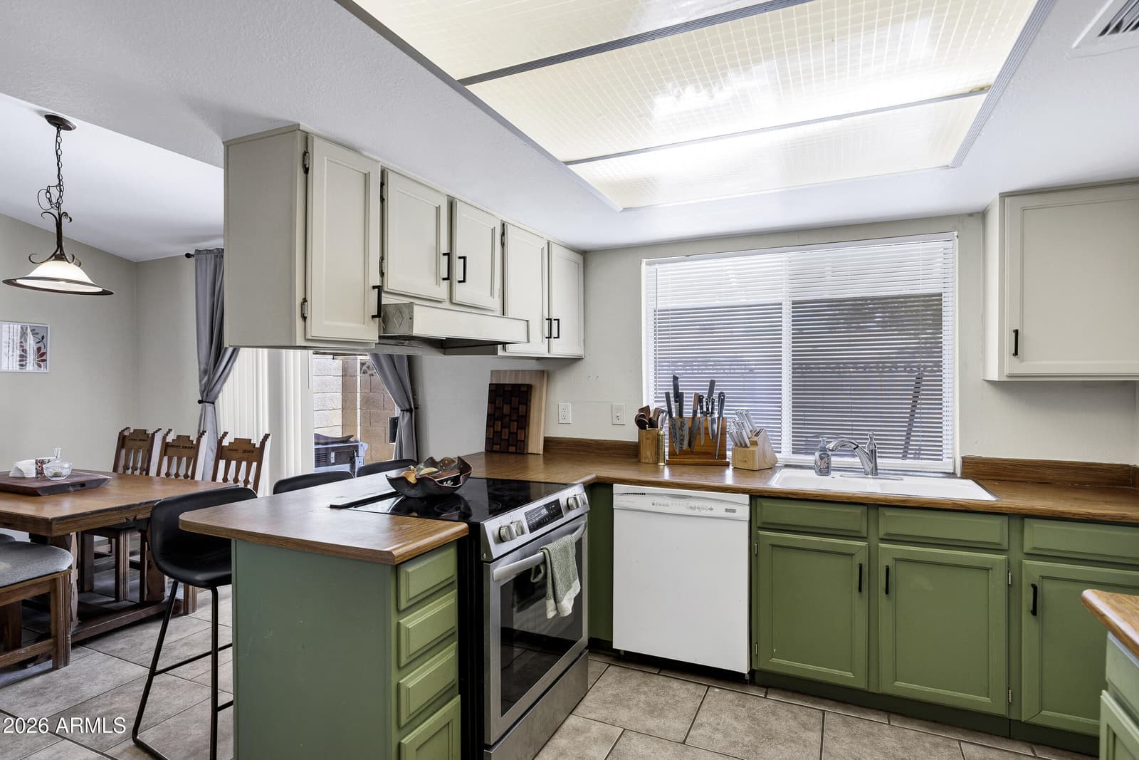 4648 W CONTINENTAL Drive, Glendale, AZ 85308 — photo 11 of 32