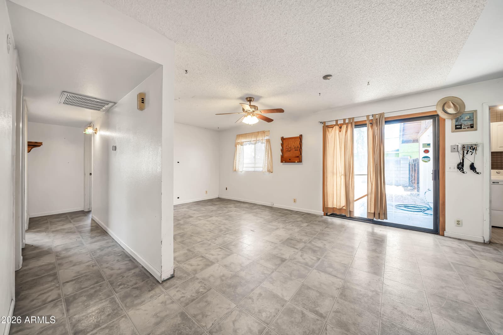 14626 N 59TH Drive, Glendale, AZ 85306 — photo 9 of 35