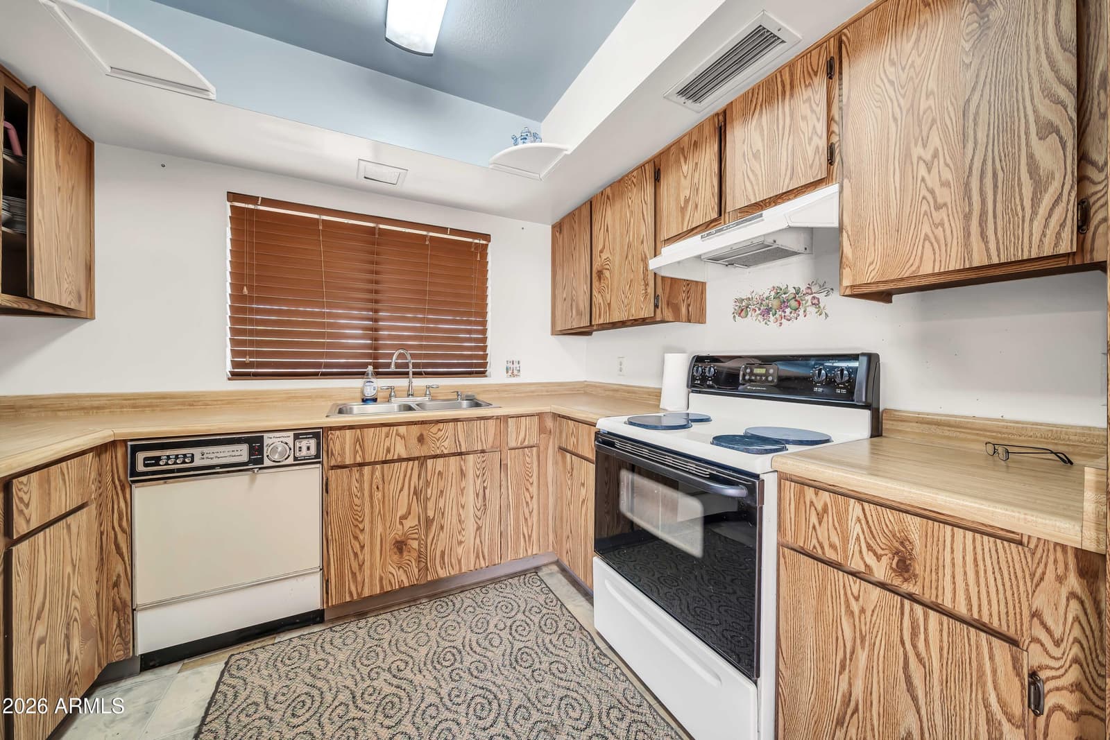 14626 N 59TH Drive, Glendale, AZ 85306 — photo 14 of 35