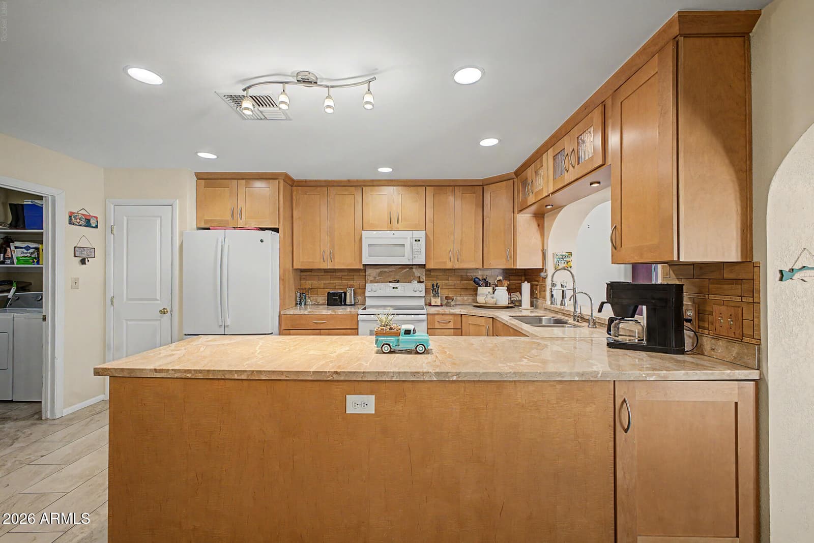 540 E RENEE Drive, Phoenix, AZ 85024 — photo 19 of 31