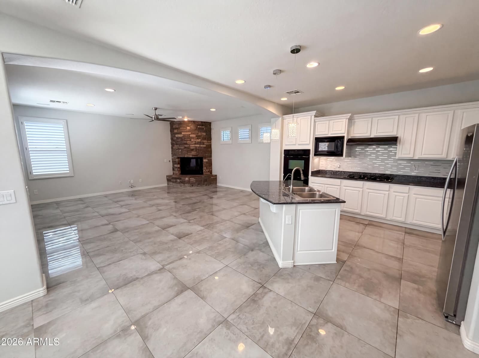 550 S EMERSON Street, Chandler, AZ 85225 — photo 9 of 34