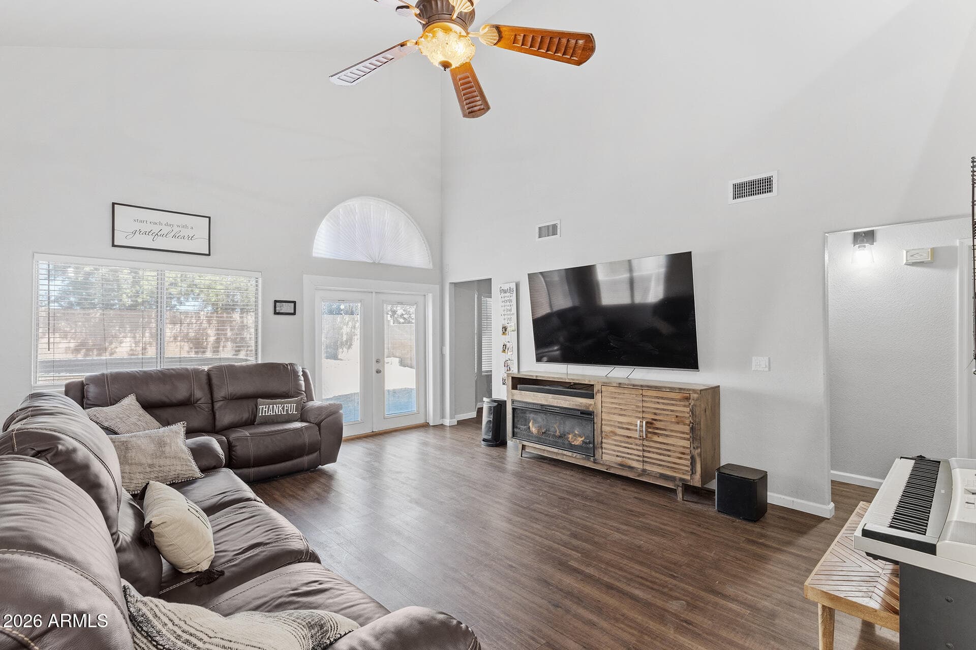 21455 N 29TH Drive, Phoenix, AZ 85027 — photo 9 of 27