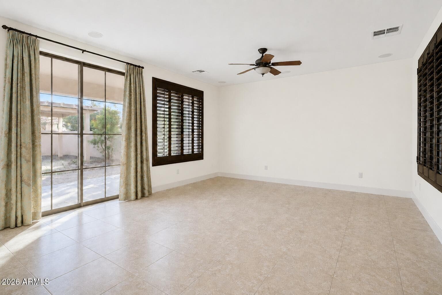 3341 E WINDSOR Drive, Gilbert, AZ 85296 — photo 10 of 35