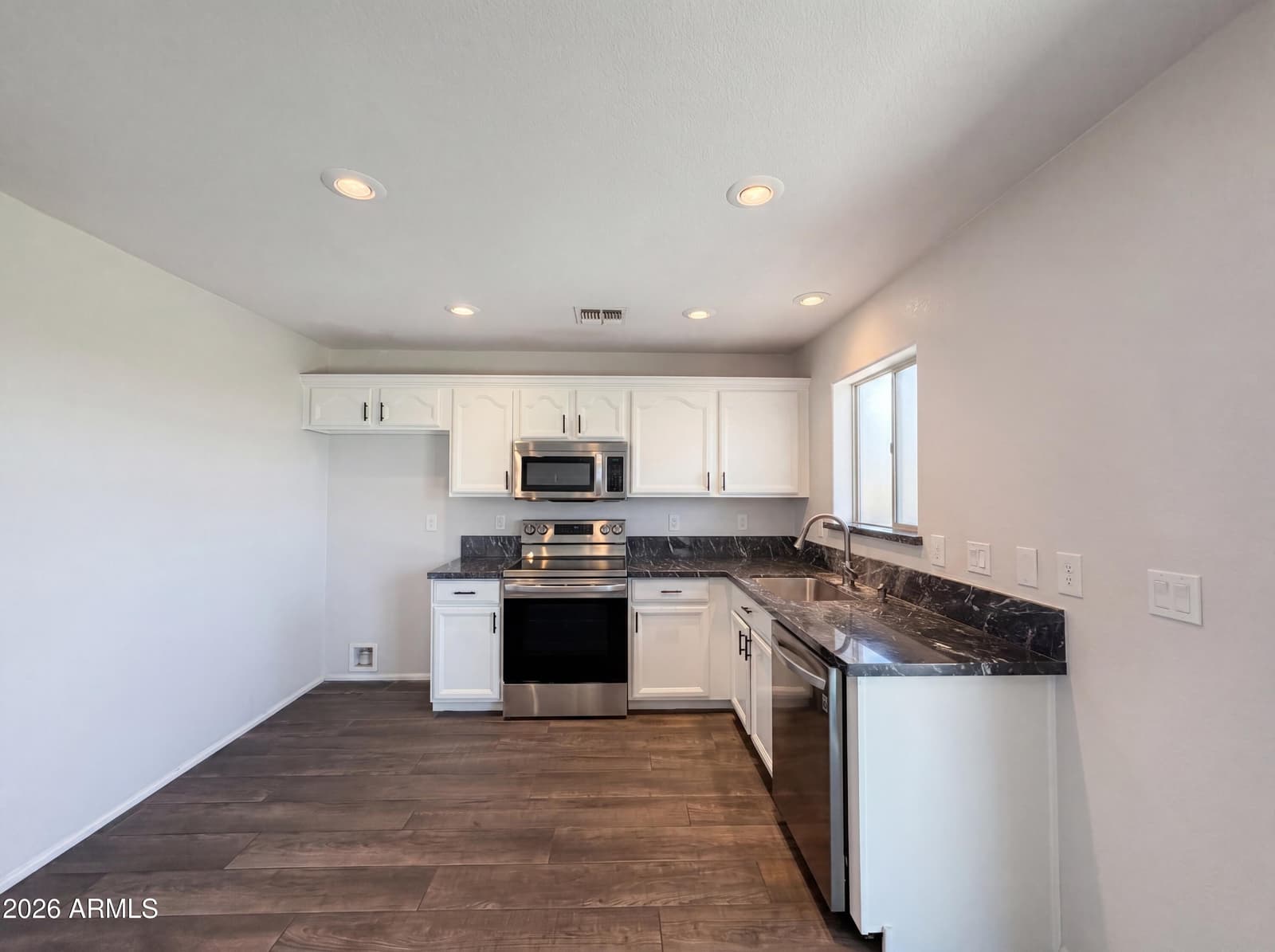 41812 W HILLMAN Drive, Maricopa, AZ 85138 — photo 2 of 21