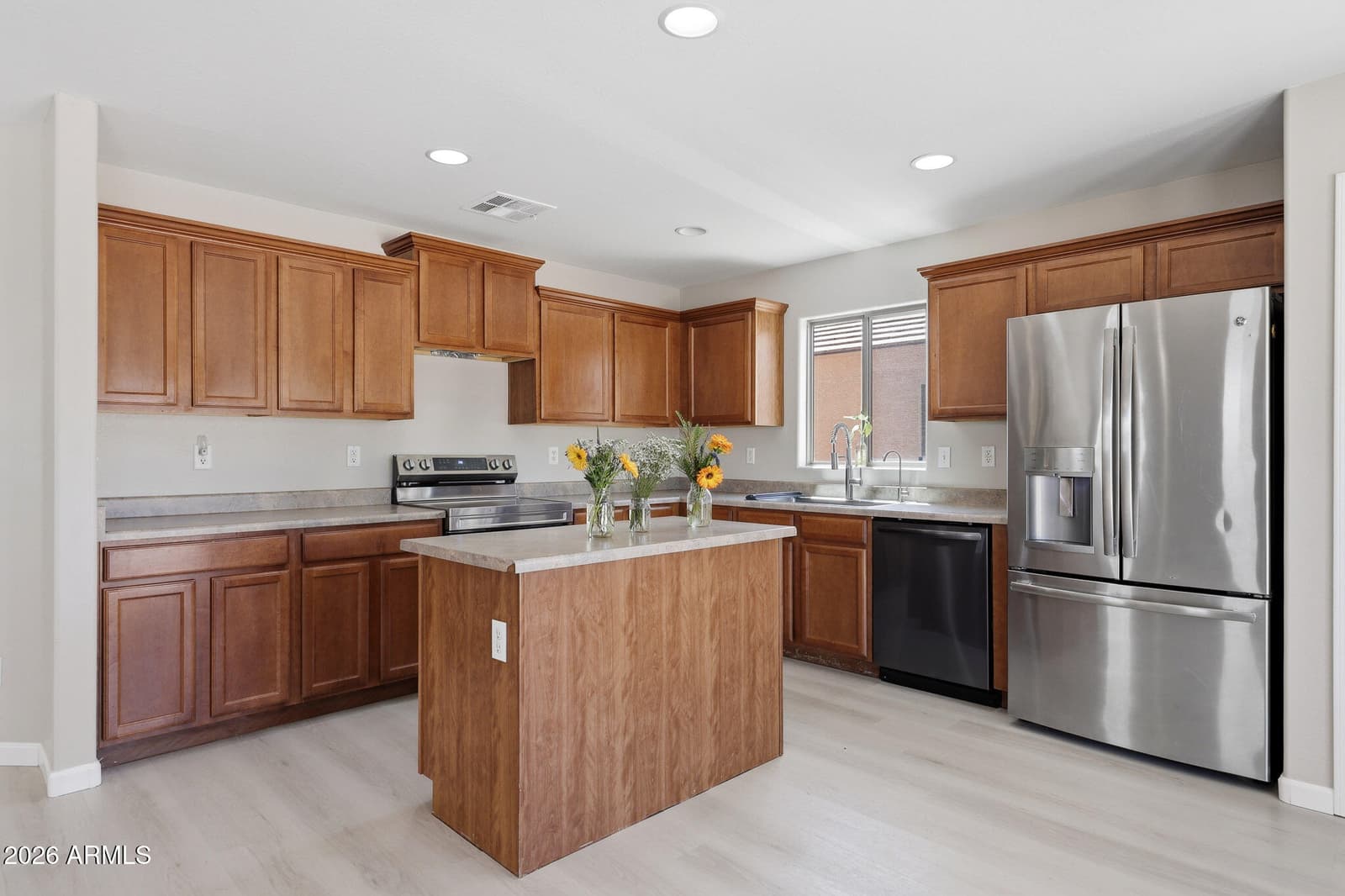 12026 W SALTER Drive, Sun City, AZ 85373 — photo 4 of 33