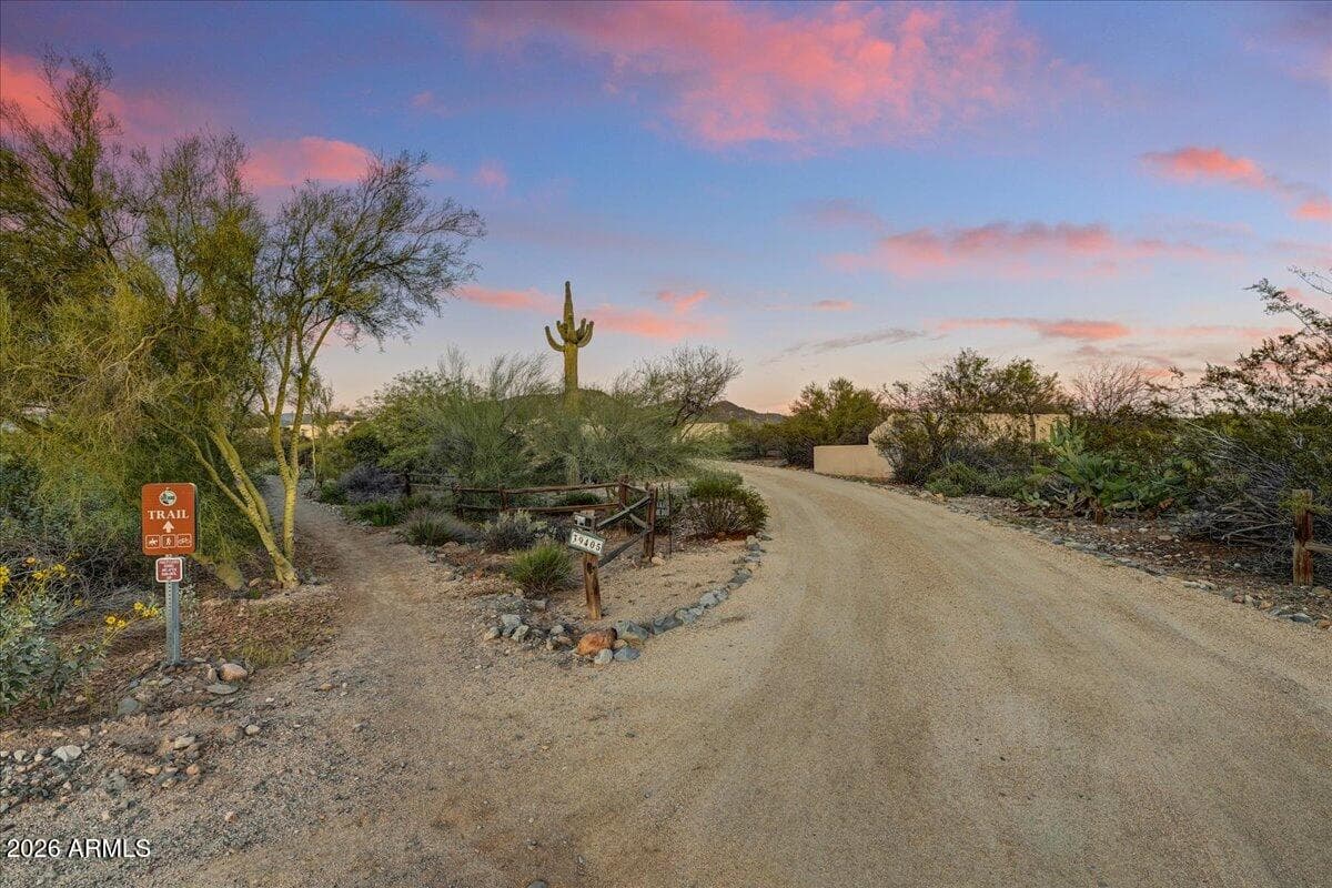 39405 N SPUR CROSS Road, Cave Creek, AZ 85331 — photo 2 of 43