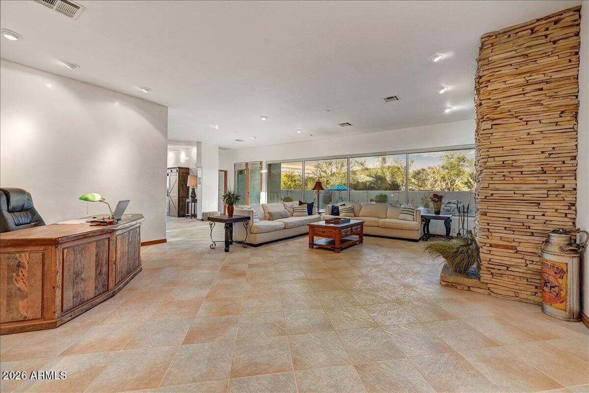 39405 N SPUR CROSS Road, Cave Creek, AZ 85331 — photo 10 of 43