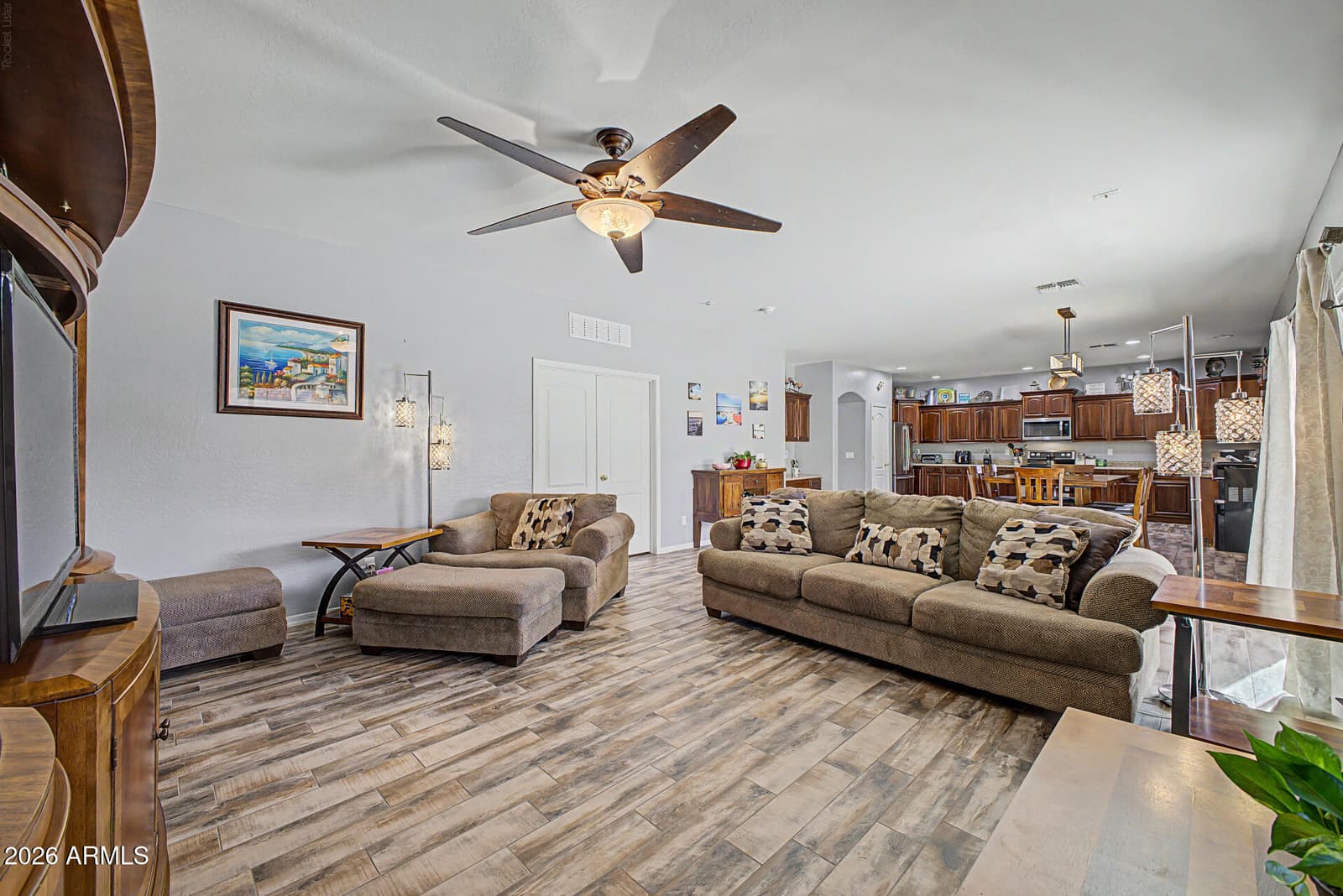 1774 E WILDFLOWER Lane, Casa Grande, AZ 85122 — photo 16 of 103