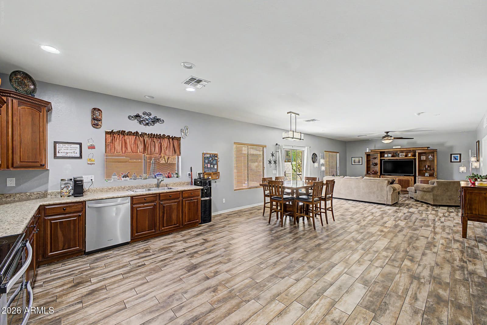 1774 E WILDFLOWER Lane, Casa Grande, AZ 85122 — photo 24 of 103