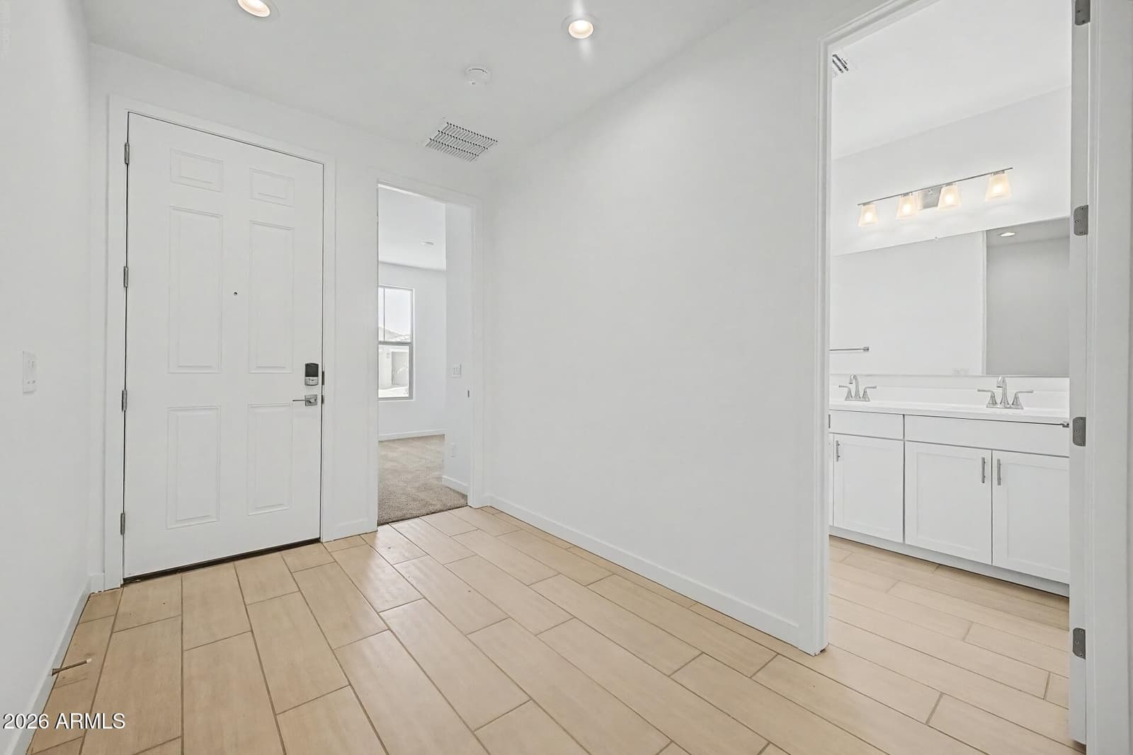 8038 W GRANADA Road, Phoenix, AZ 85035 — photo 11 of 38