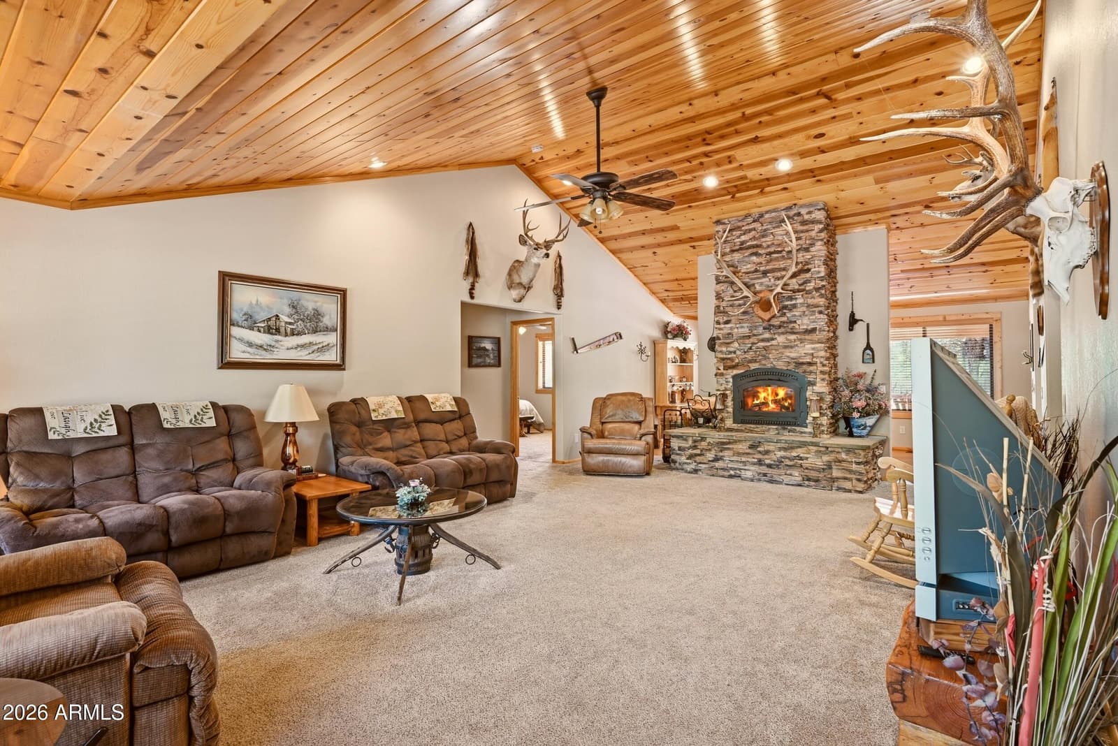 4405 LARIAT Way, Happy Jack, AZ 86024 — photo 4 of 58