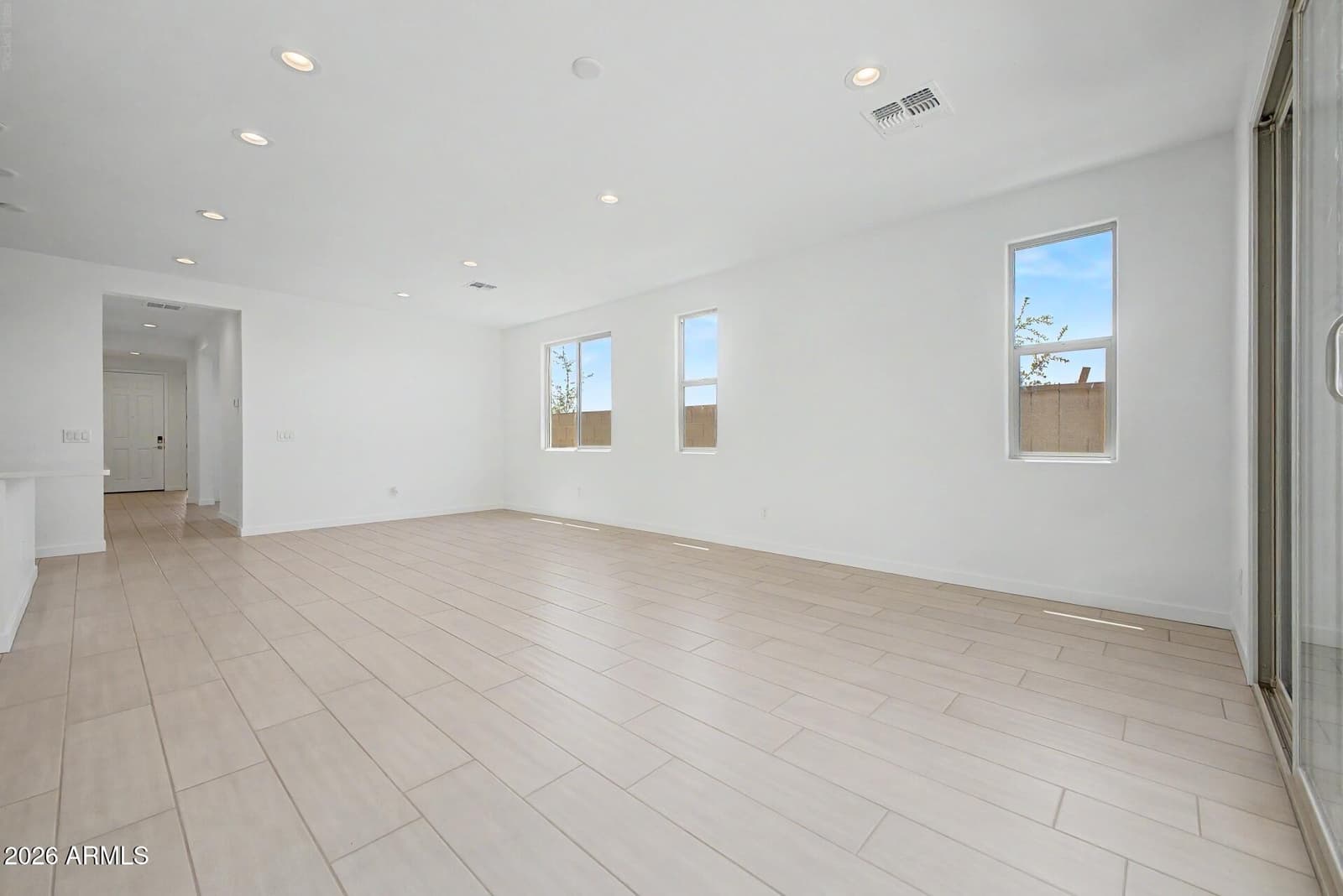 8050 W GRANADA Road, Phoenix, AZ 85035 — photo 8 of 34