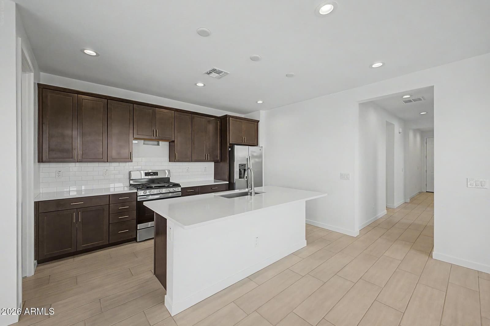 8050 W GRANADA Road, Phoenix, AZ 85035 — photo 2 of 34