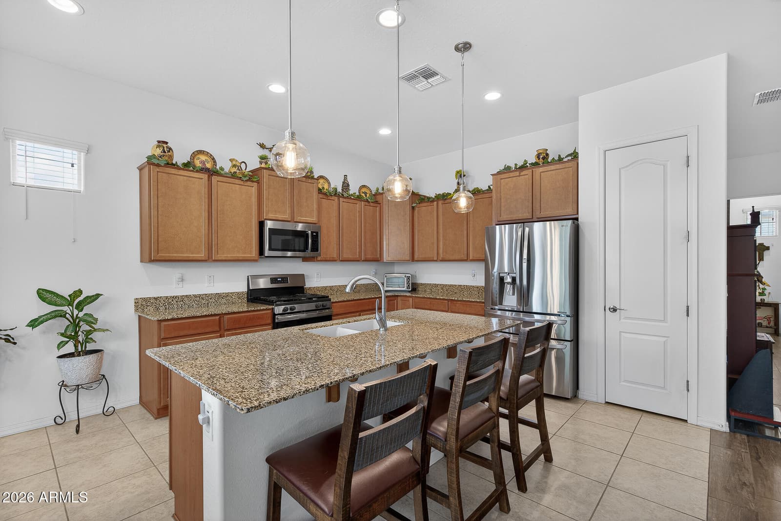 18059 W TANGLEWOOD Drive, Goodyear, AZ 85338 — photo 7 of 58