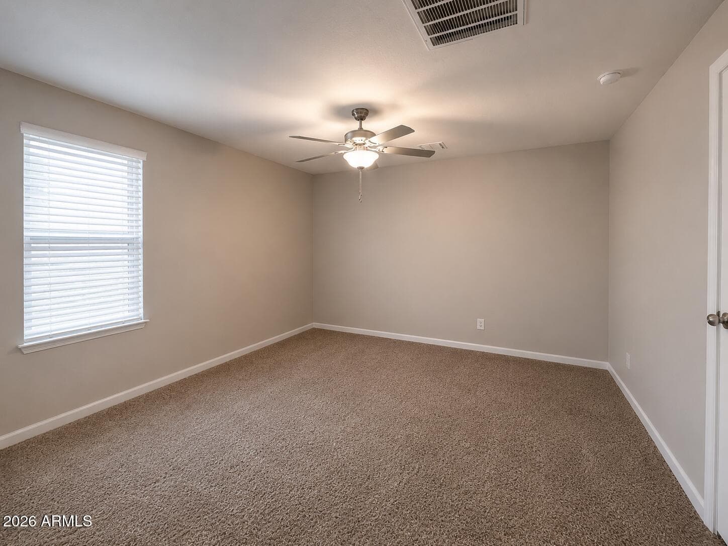8247 W ILLINI Street, Phoenix, AZ 85043 — photo 5 of 25