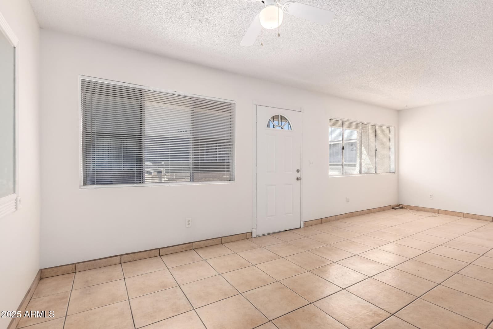 2674 N 43RD Avenue D, Phoenix, AZ 85009 — photo 10 of 19