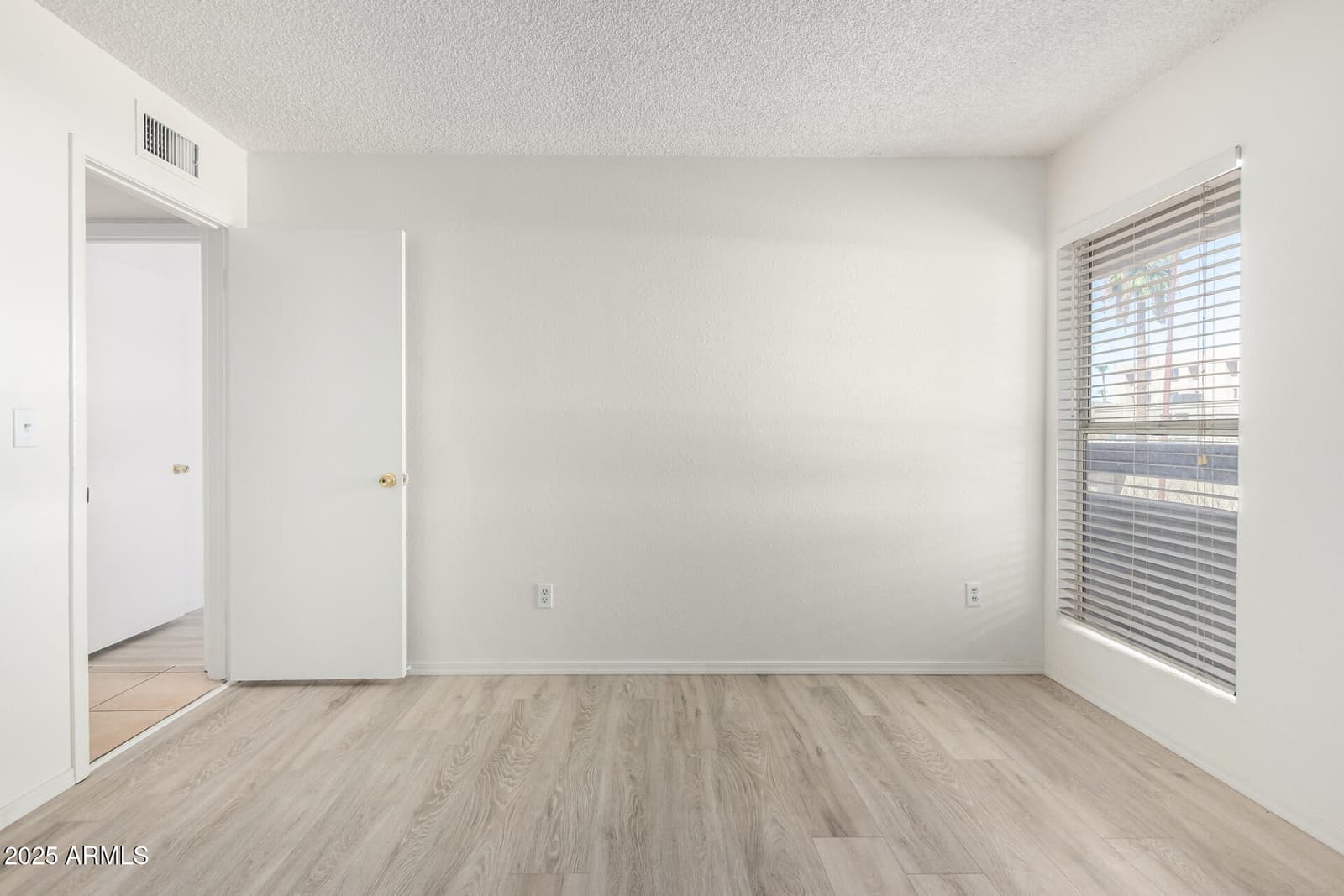 2674 N 43RD Avenue D, Phoenix, AZ 85009 — photo 14 of 19