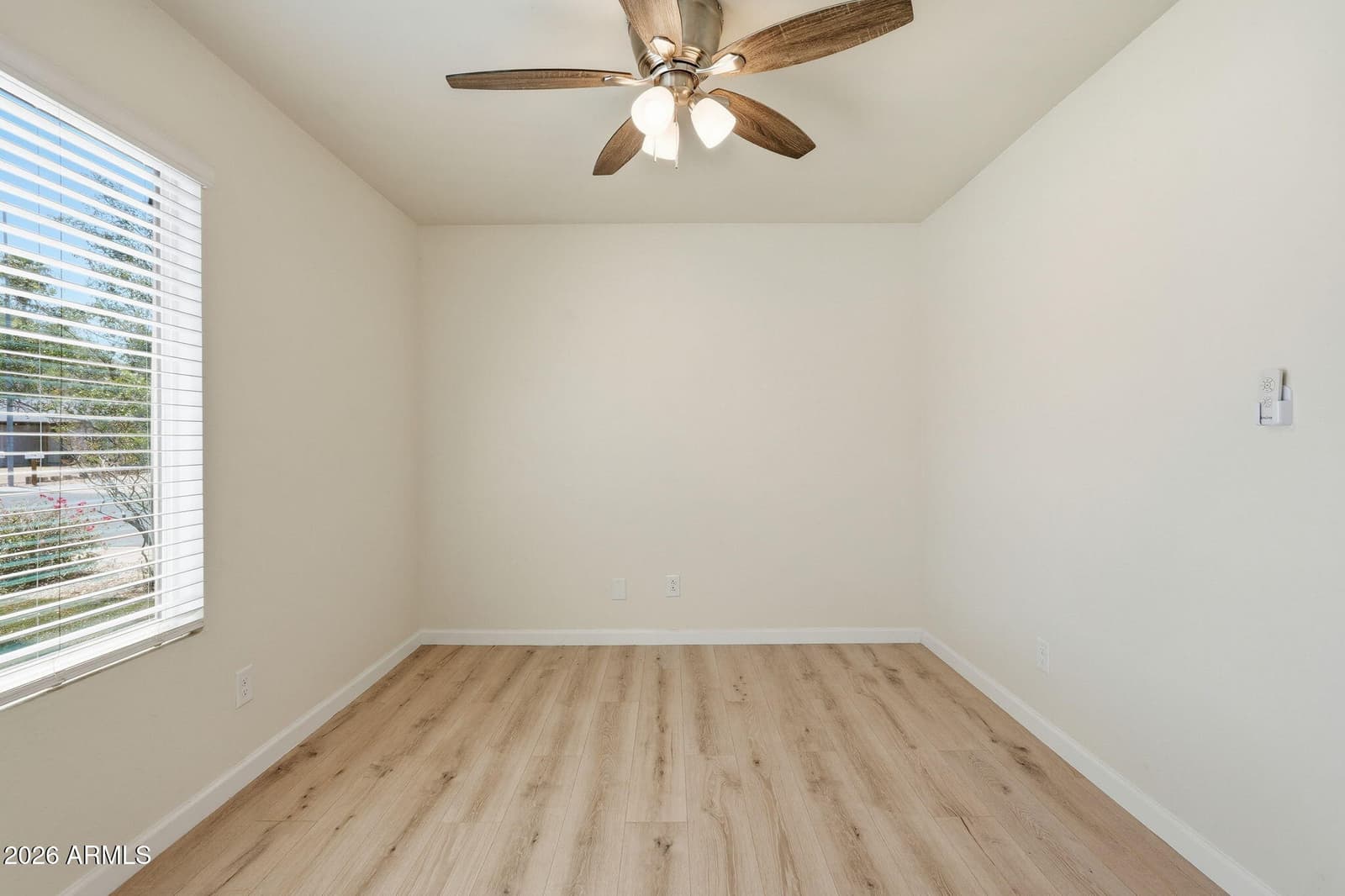 612 W FARMDALE Avenue, Mesa, AZ 85210 — photo 20 of 39