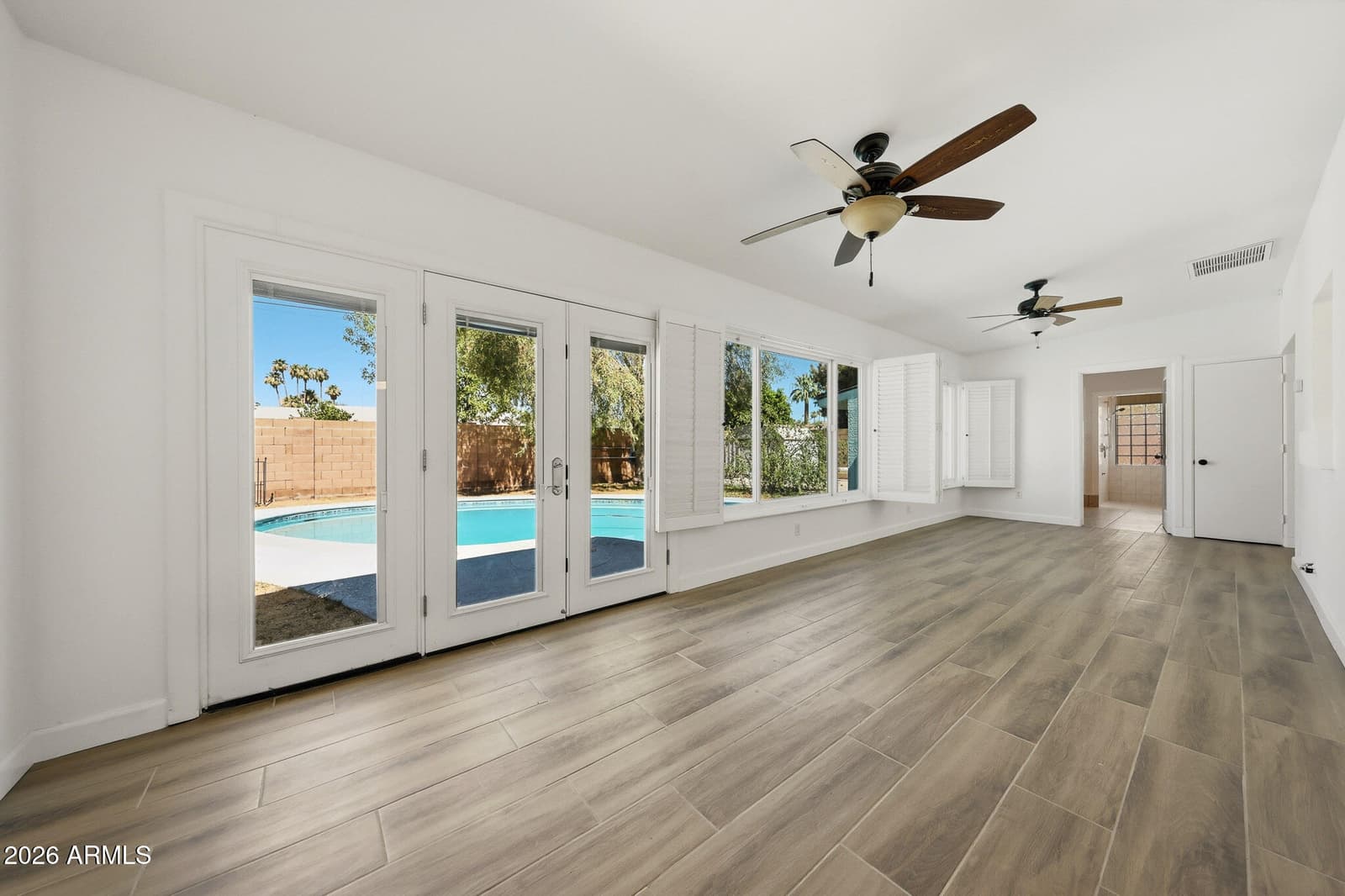6518 N 16TH Avenue, Phoenix, AZ 85015 — photo 5 of 60