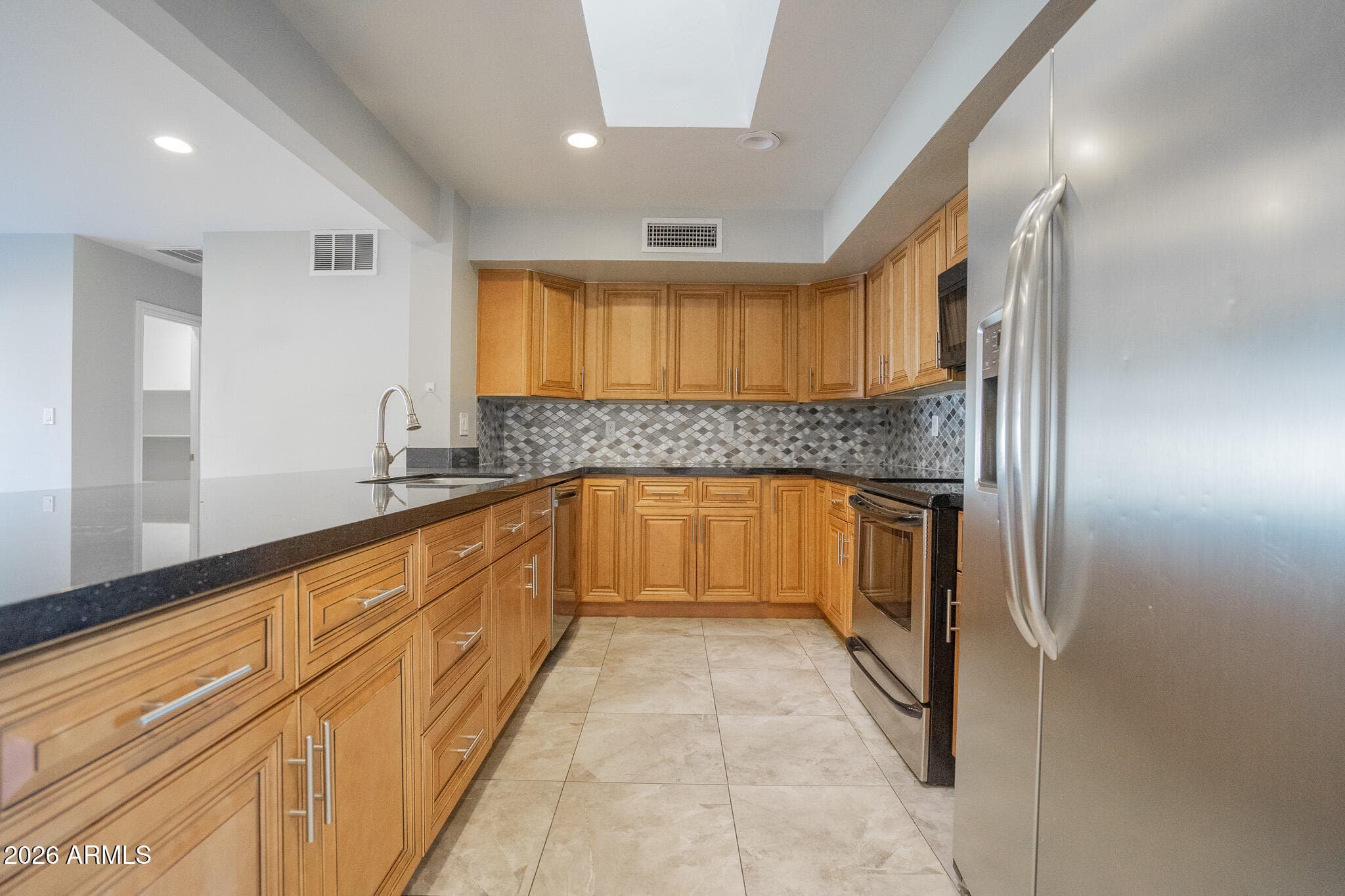 1008 E Citrus Way, Phoenix, AZ 85014 — photo 15 of 47