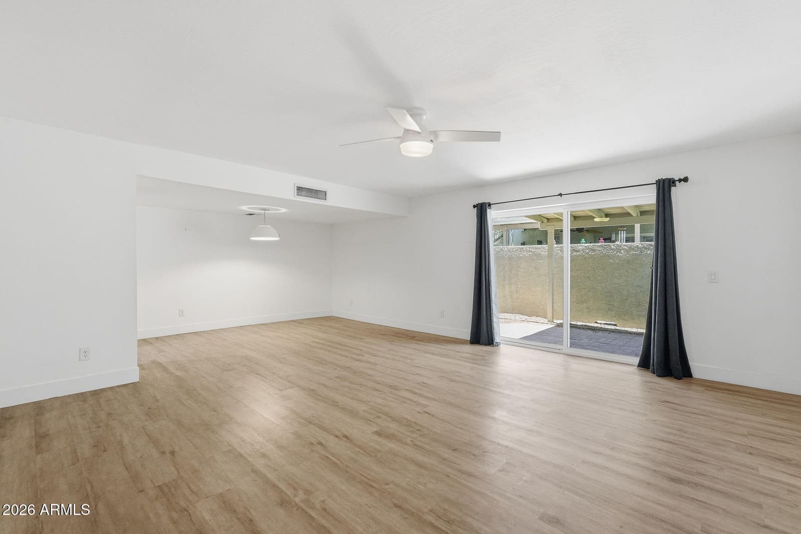 7618 N 19TH Drive, Phoenix, AZ 85021 — photo 15 of 33