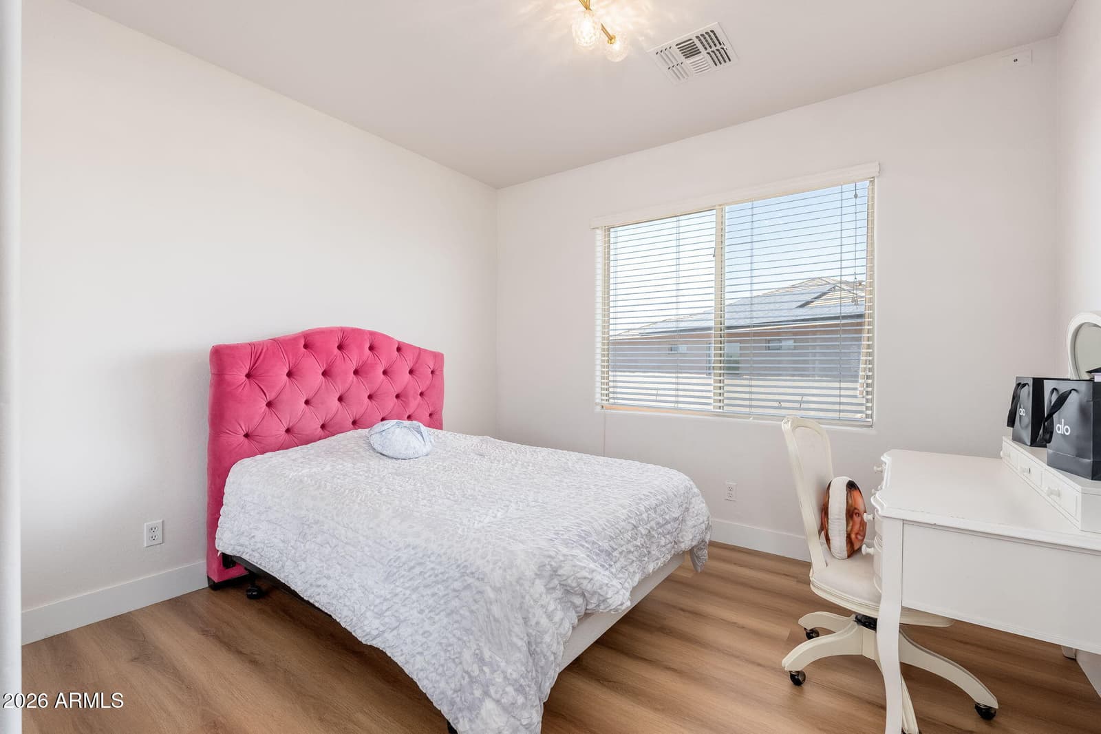 3817 E TRACKER Trail, Phoenix, AZ 85050 — photo 39 of 73