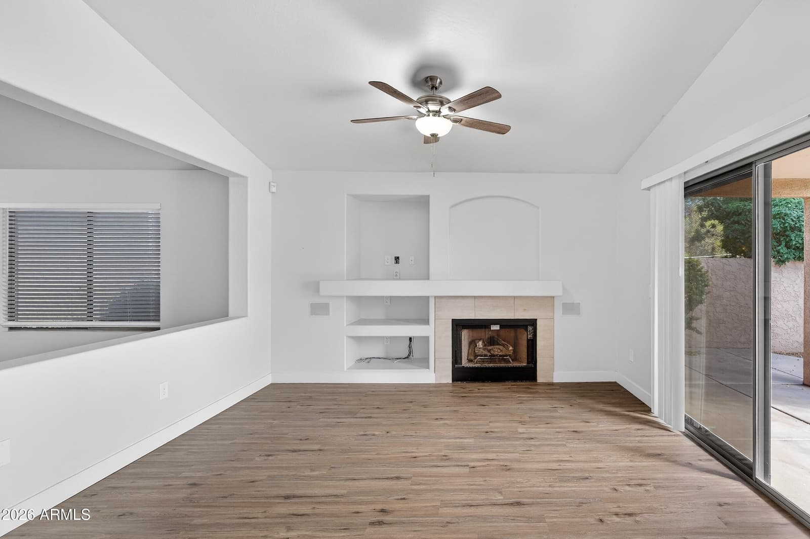 1365 E BETSY Lane, Gilbert, AZ 85296 — photo 8 of 50