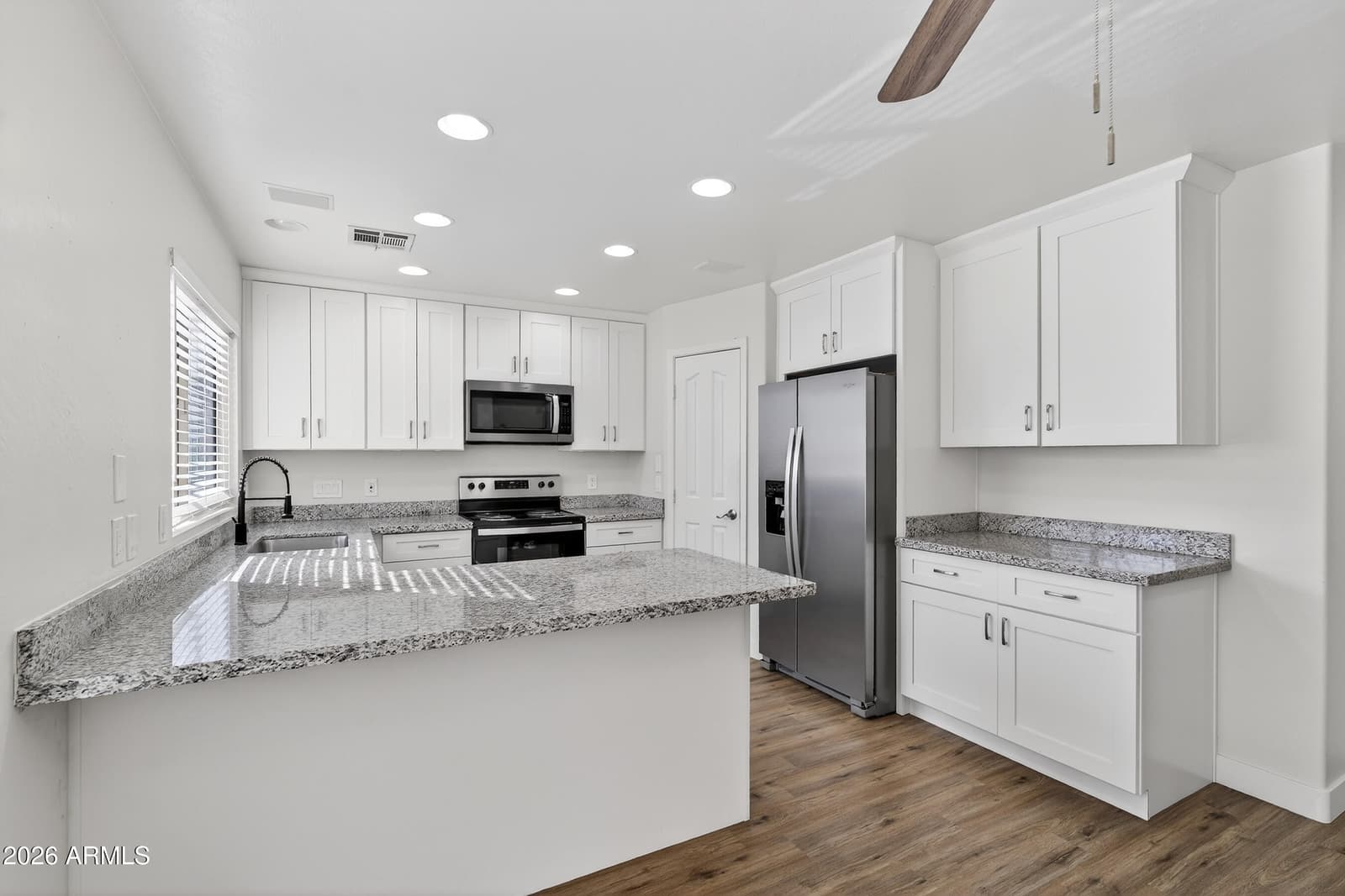 1365 E BETSY Lane, Gilbert, AZ 85296 — photo 14 of 50