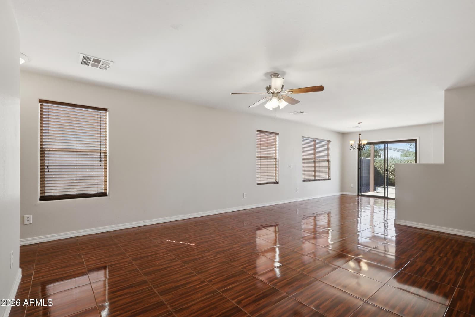 3560 W MESQUITE Avenue, San Tan Valley, AZ 85144 — photo 5 of 39