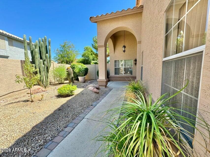 7865 W KRISTAL Way, Glendale, AZ 85308 — photo 9 of 48