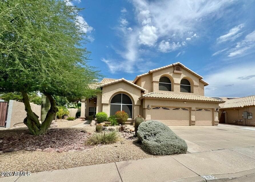 7865 W KRISTAL Way, Glendale, AZ 85308 — photo 5 of 48