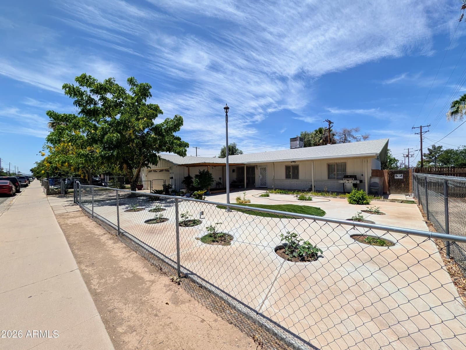 7364 N 39TH Avenue, Phoenix, AZ 85051 — photo 1 of 64