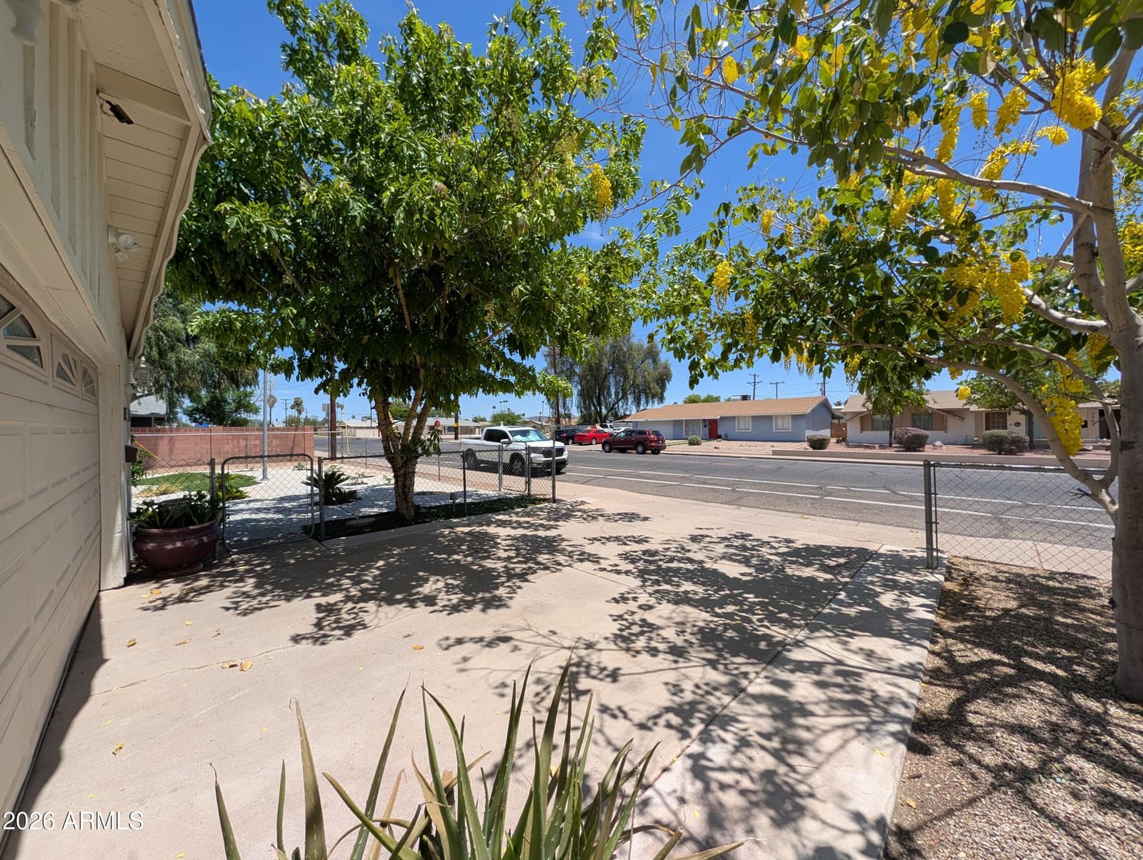 7364 N 39TH Avenue, Phoenix, AZ 85051 — photo 4 of 64