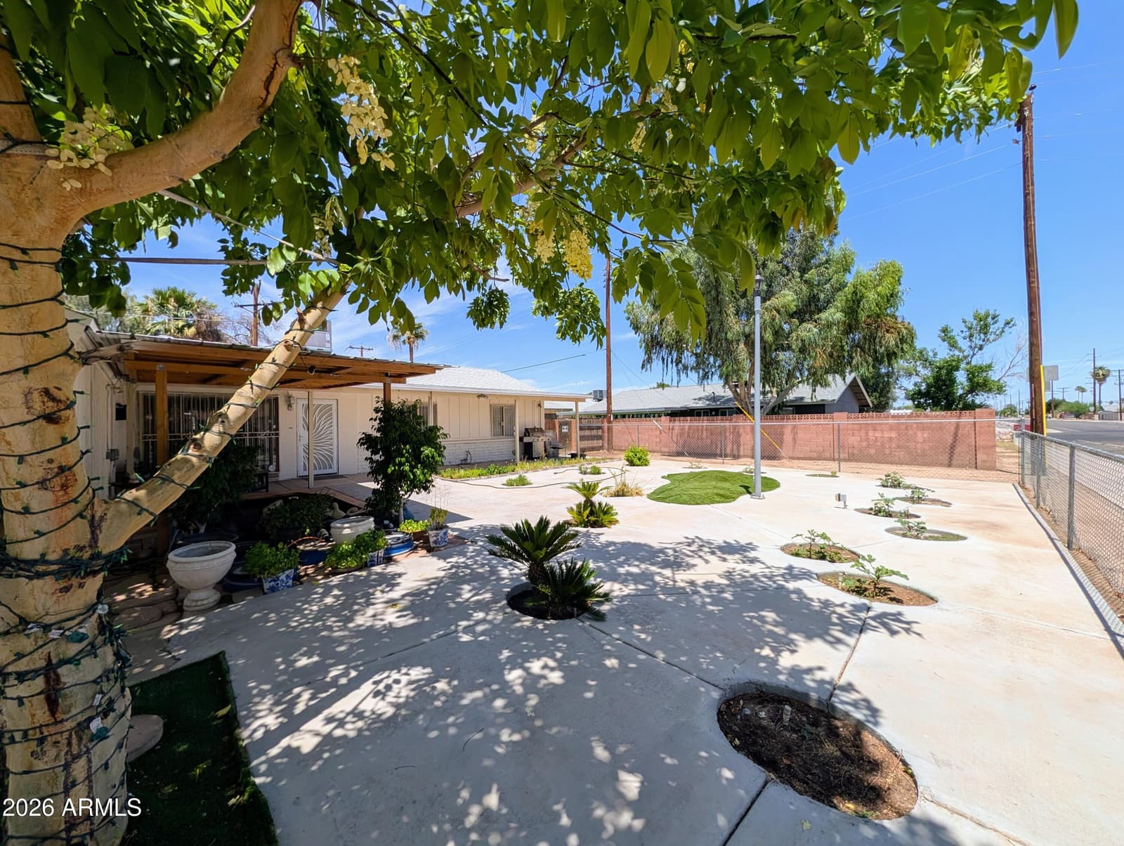 7364 N 39TH Avenue, Phoenix, AZ 85051 — photo 5 of 64