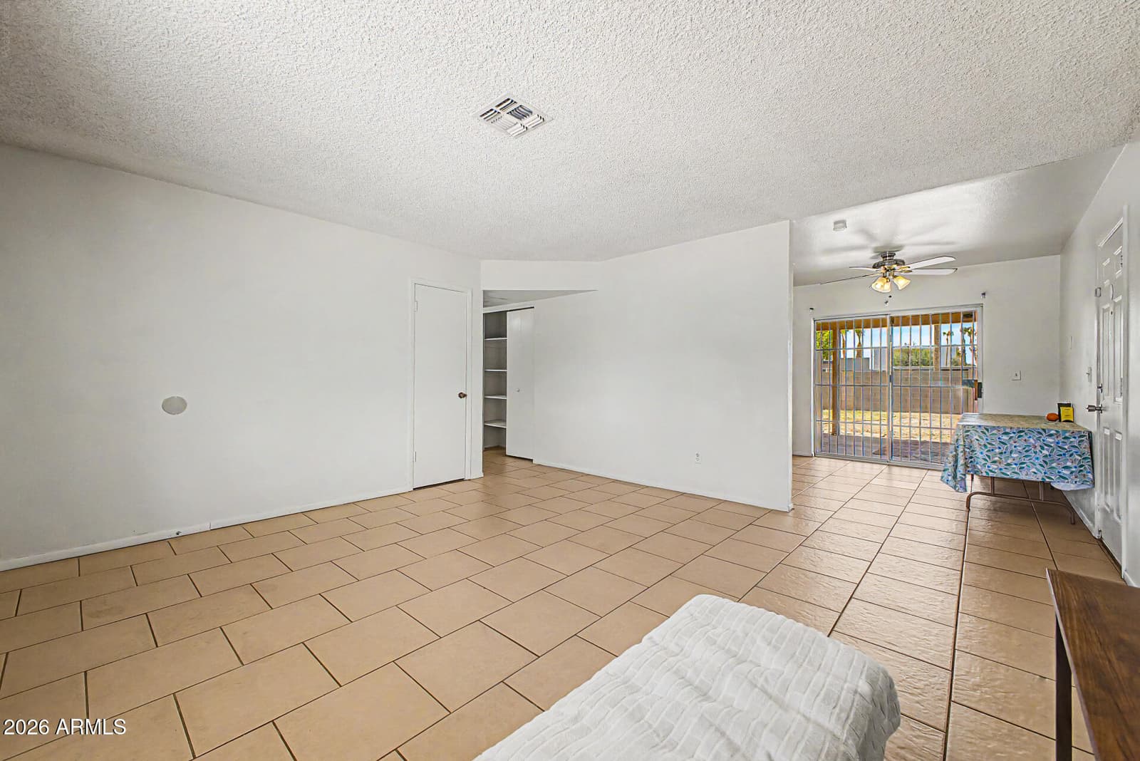 6812 N 65TH Avenue, Glendale, AZ 85301 — photo 6 of 25
