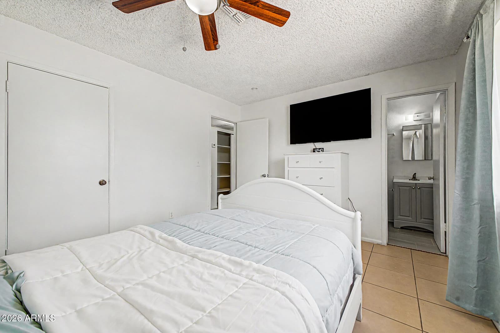 6812 N 65TH Avenue, Glendale, AZ 85301 — photo 12 of 25