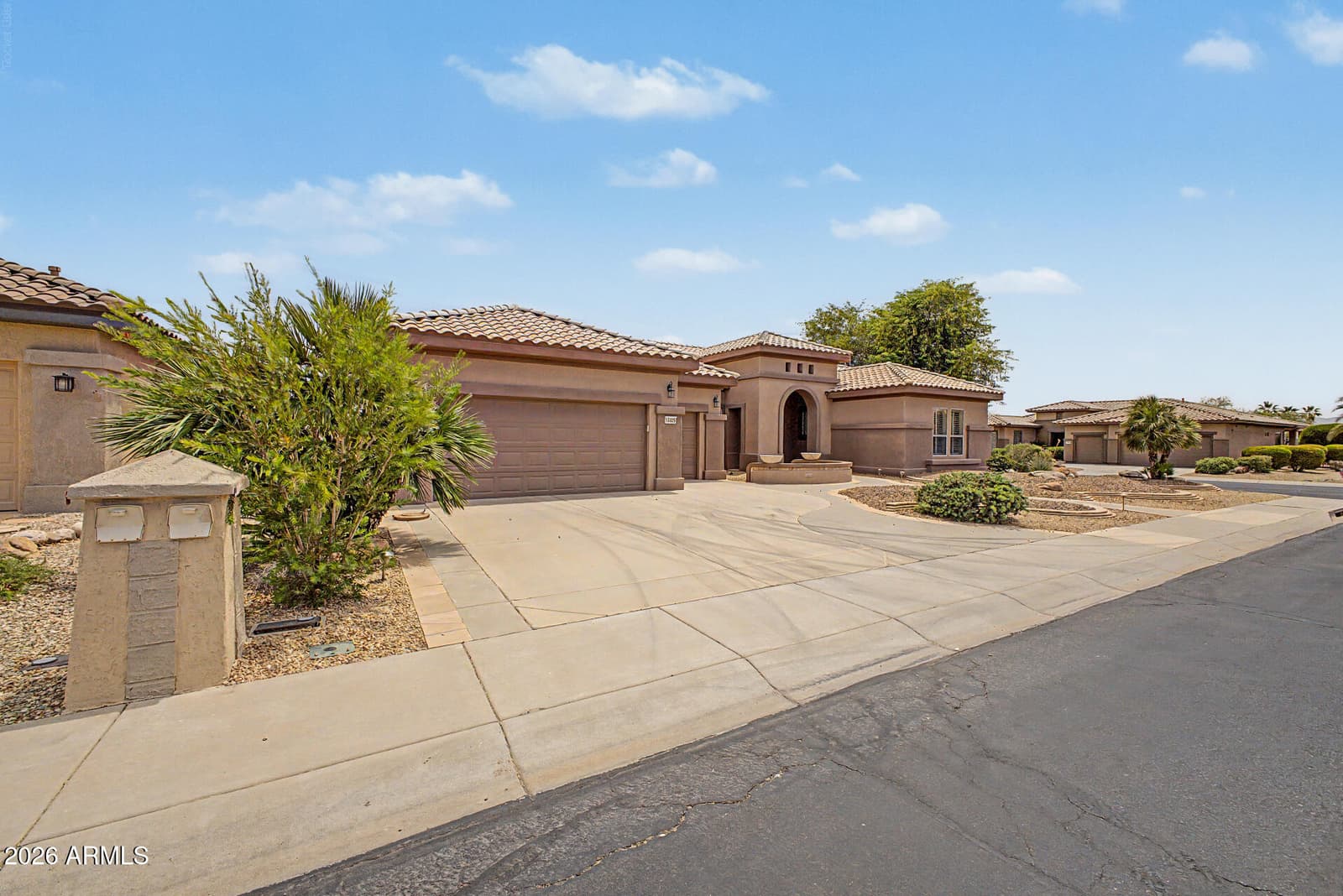 15029 W GENTLE BREEZE Way, Surprise, AZ 85374 — photo 5 of 41