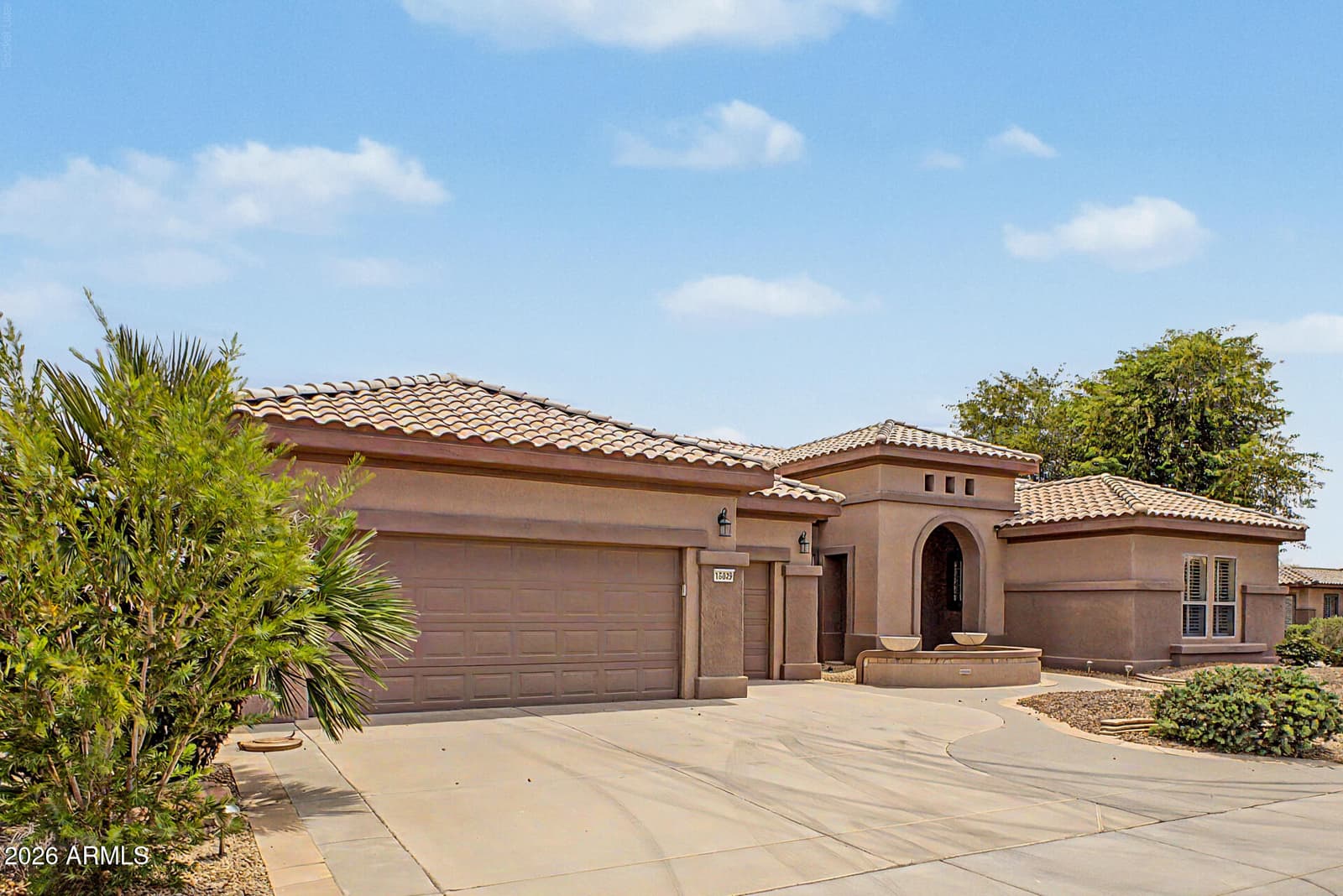 15029 W GENTLE BREEZE Way, Surprise, AZ 85374 — photo 6 of 41