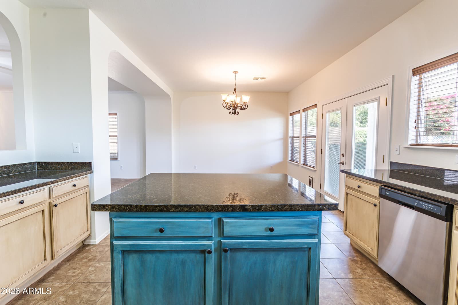 8061 E OBISPO Avenue, Mesa, AZ 85212 — photo 13 of 37