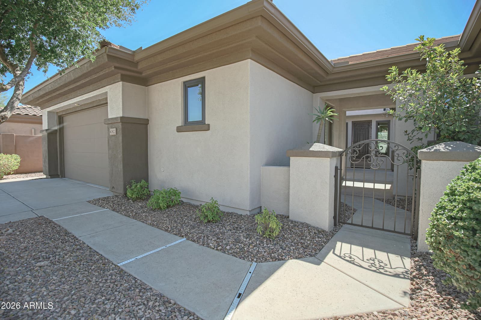 40822 N HARBOUR TOWN Way, Anthem, AZ 85086 — photo 7 of 47
