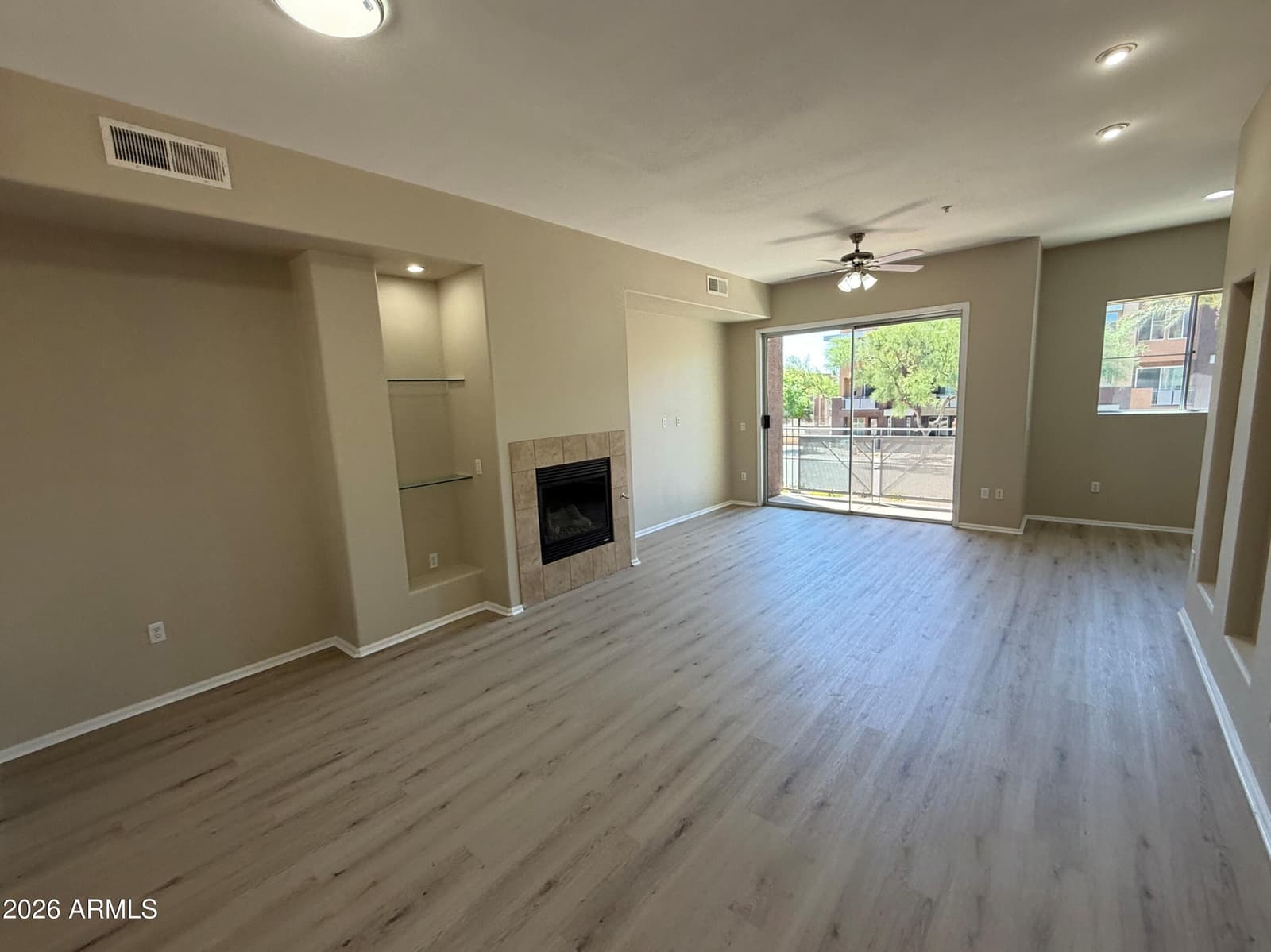 6745 N 93RD Avenue 1128, Glendale, AZ 85305 — photo 13 of 29