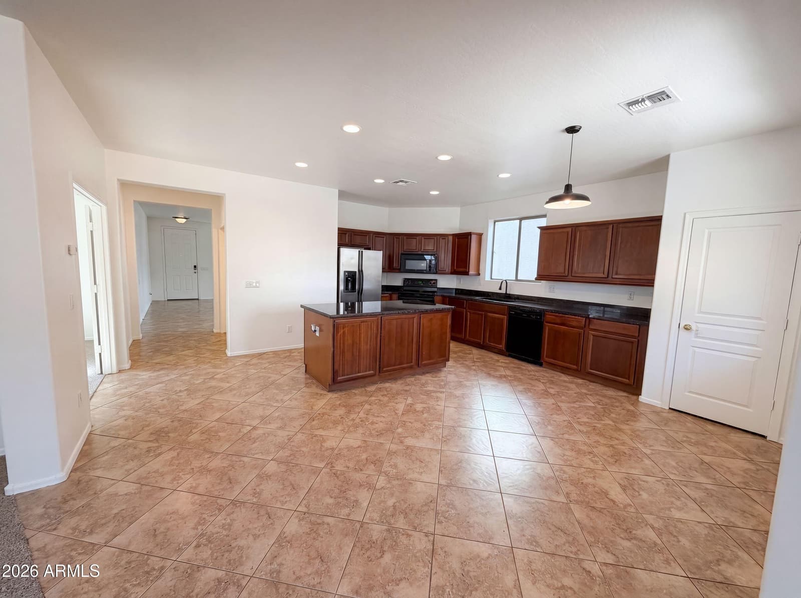 3769 E FLAMINGO Way, Gilbert, AZ 85297 — photo 3 of 36