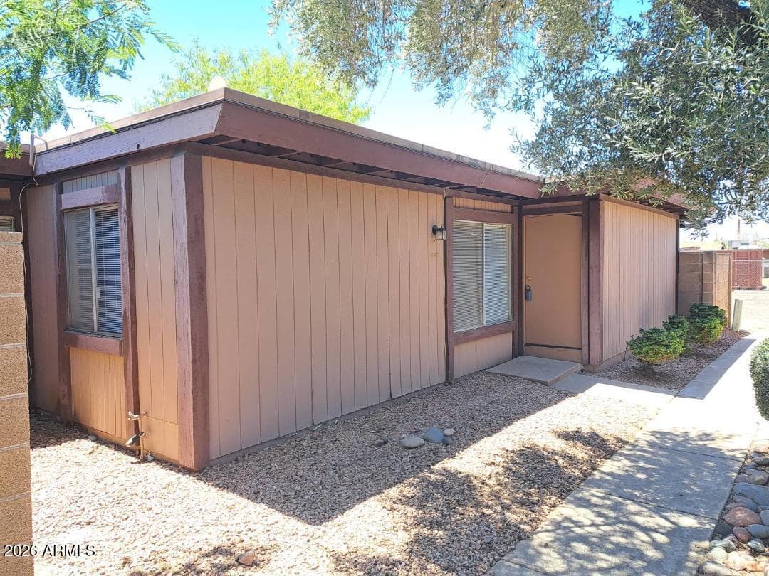 834 S CASITAS Drive B, Tempe, AZ 85281 — photo 1 of 23