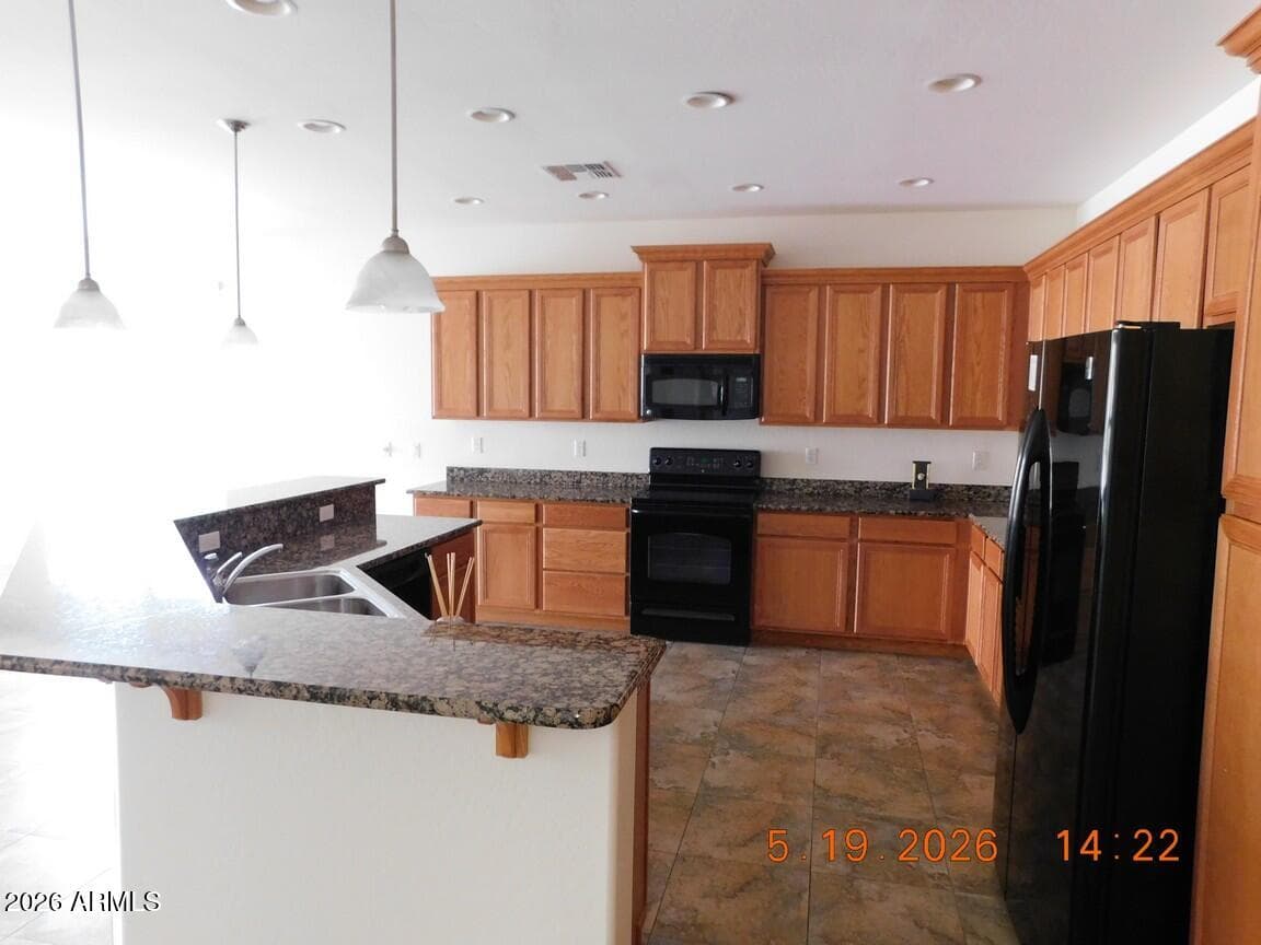5445 N SCOTTSDALE Road, Eloy, AZ 85131 — photo 8 of 48