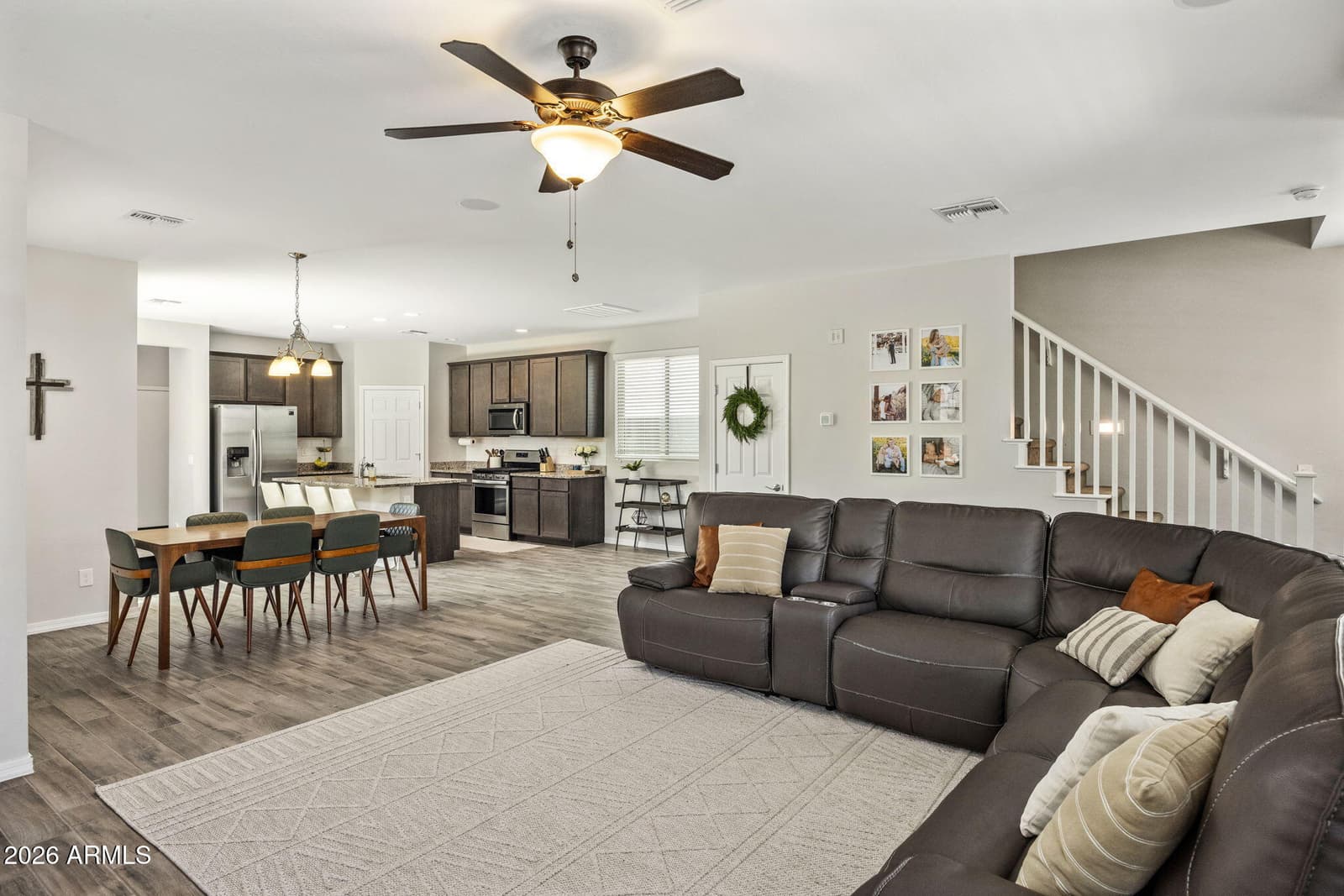 2022 W DESERT HOLLOW Drive, Phoenix, AZ 85085 — photo 4 of 25