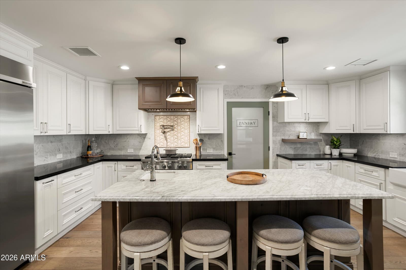 726 W NORTHVIEW Avenue, Phoenix, AZ 85021 — photo 5 of 50