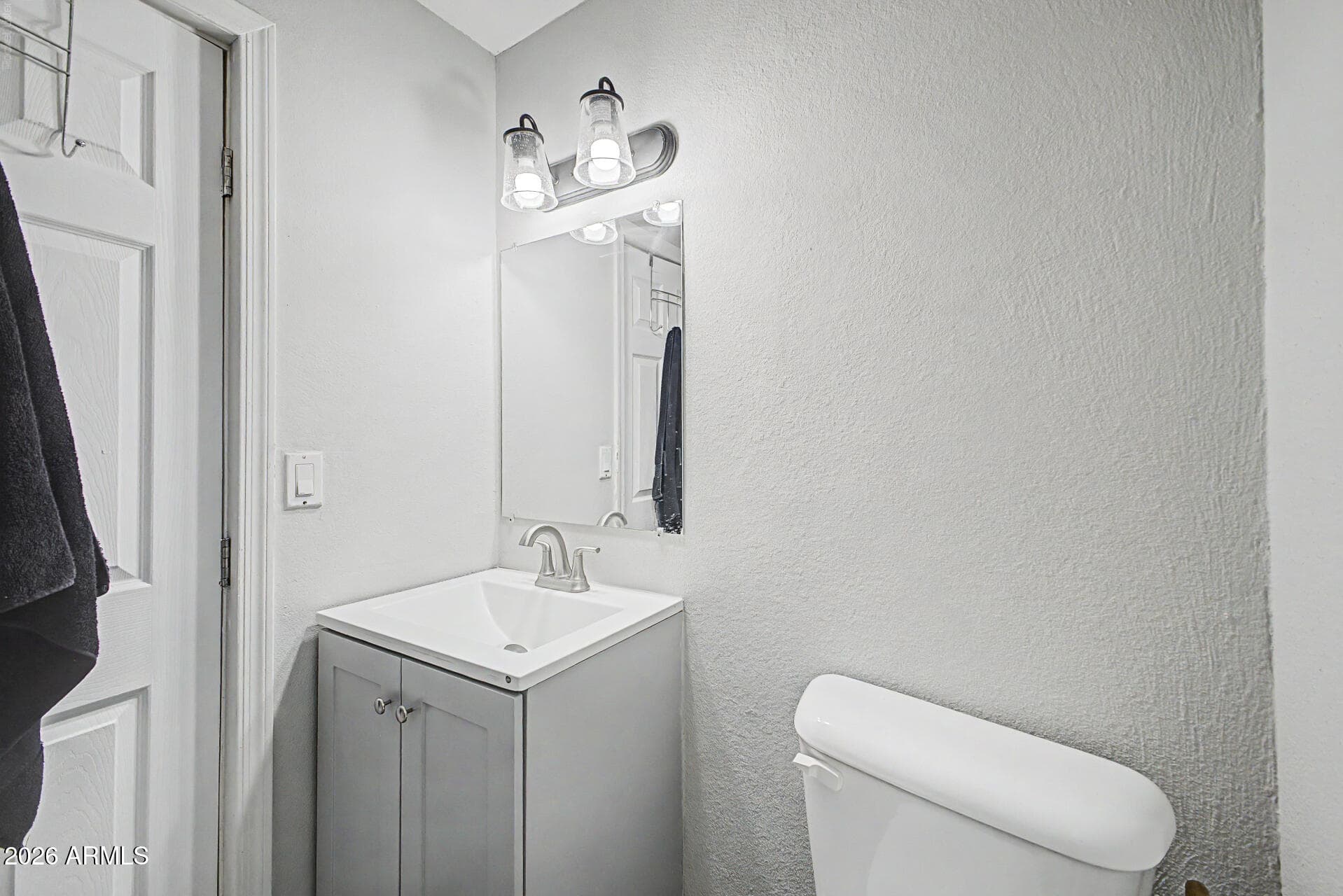 8214 E 4TH Avenue, Mesa, AZ 85208 — photo 10 of 22